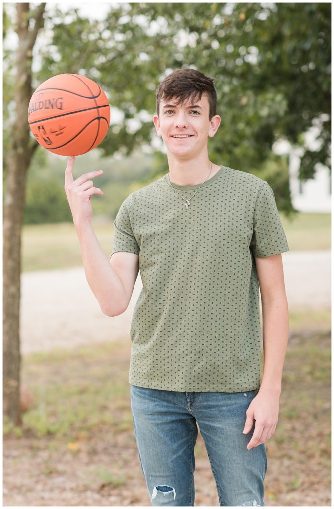 senior guy basketball photo
