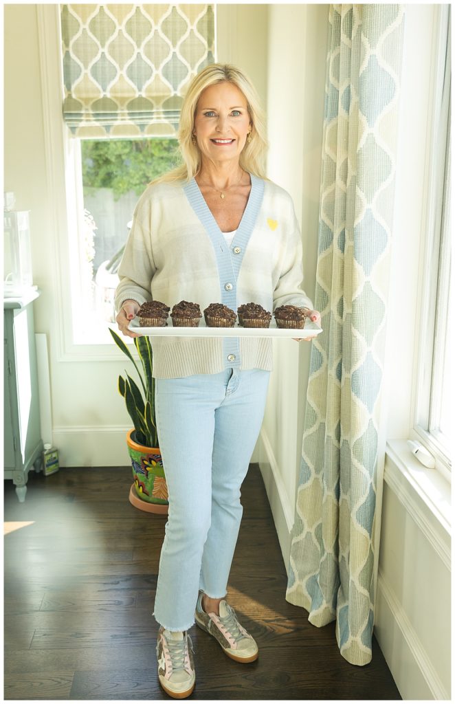 Highland Park lifestyle branding shoot with muffins